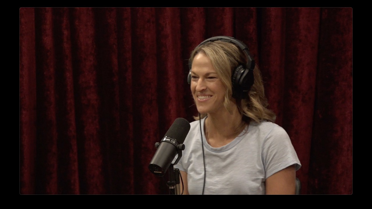 Joe Rogan Experience #2528 - Cassie Coppersmith (YouTube thumbnail)